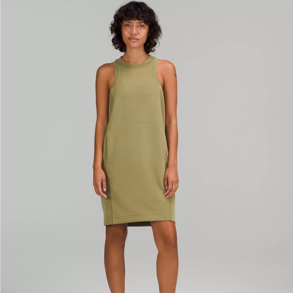 Lululemon Softstreme Back in Action Dress Size 6